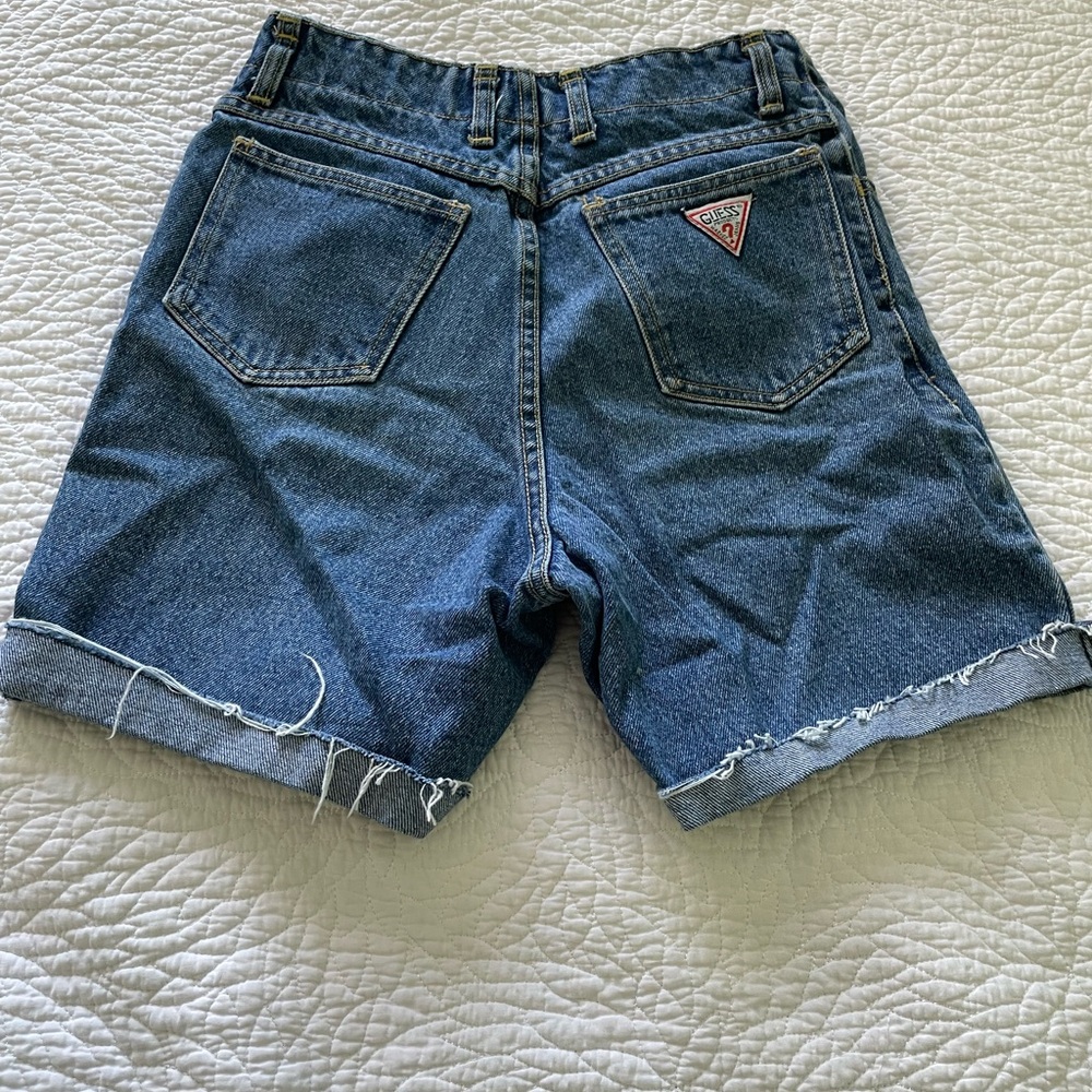 Womens Vintage GUESS denim shorts High-rise Button-fly Size 30